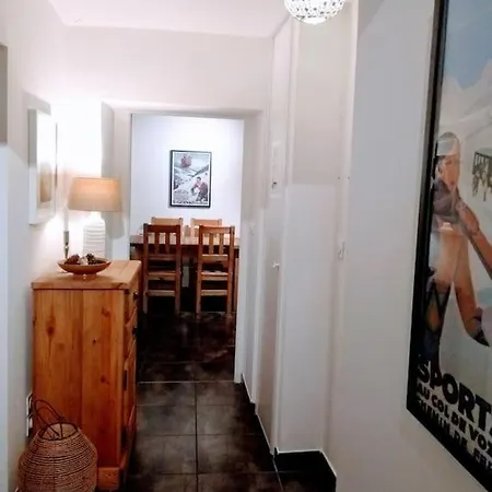 Apartment 3 Bed Apt,central Location, Parking, Garden, 6 Pax *