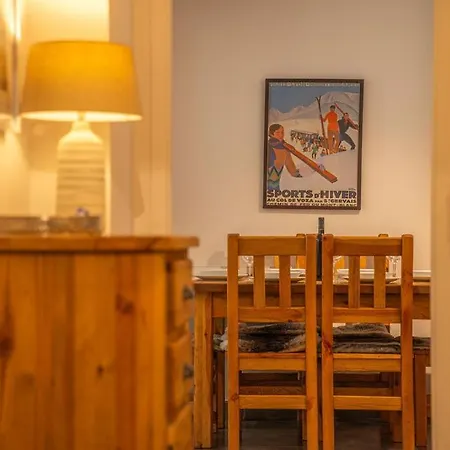 3 Bed Apt,central Location, Parking, Garden, 6 Pax